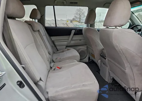 2012 Toyota Highlander Base z USA, uszkodzony, nr VIN 5TDBK3EH2CS172972